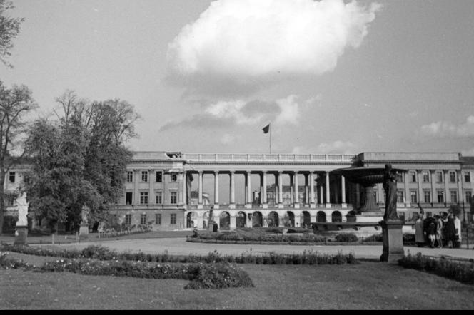 Pałac Saski przy placu Józefa Piłsudskiego