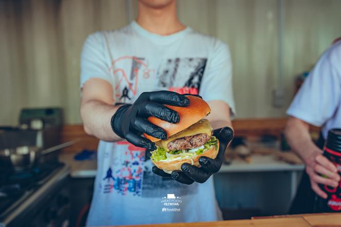 Streat Food Młynowa. Zobacz atrakcje na ten tydzień! Spotkanie mopsów i buldogów francuskich