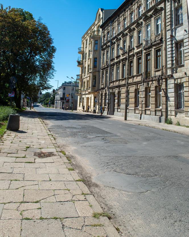 Rozpoczął się kolejny remont drogi w Śródmieściu. Sprawdź, gdzie spodziewać się utrudnień