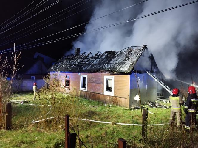 Pożar domu w Majkowie w powiecie skarżyskim