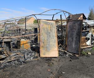 Gigantyczny pożar w Czaczu! Spłonęły magazyny antyków [ZDJĘCIA]