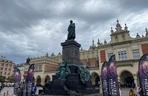 Pomnik Adama Mickiewicza z krakowskiego rynku ma brata bliźniaka