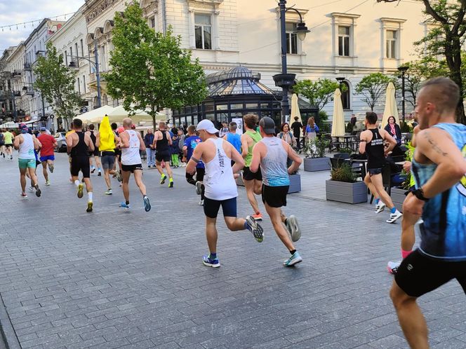 Rossmann Run 2025. Tłumy biegaczy wzięły udział w biegu ulicą Piotrkowską