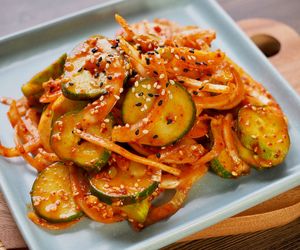 Chrupiące ogórki po koreańsku - pikantne i gotowe w kwadrans!