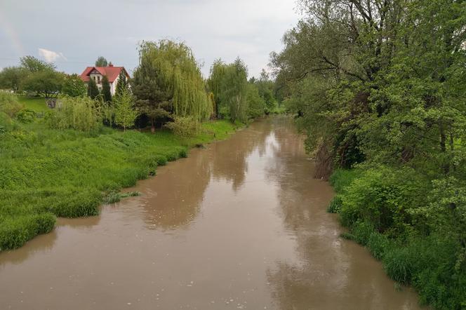 Wezbrana woda w rzekach w powiecie rzeszowskim