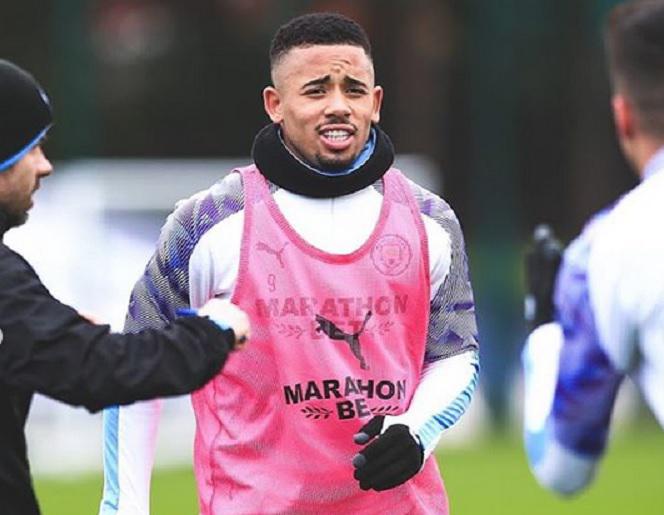Gwiazdor Manchesteru City nie zapomniał o swoim pochodzeniu! Ufundował tony jedzenia dla potrzebujących