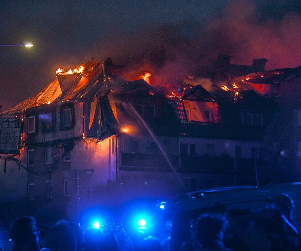 Pożar bloku w Ząbkach to podpalenie? Jest komentarz służb. Mocne słowa!