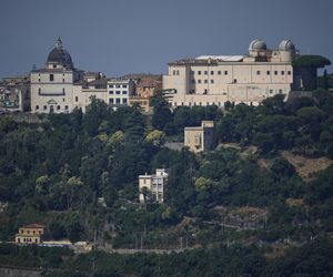 Rajskie wakacja papieża! Zobacz, gdzie Leon XIV spędza urlop
