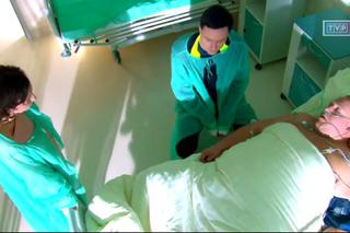 Barwy szczęścia odc. 1418. Andrzej Tomala (Bartłomiej Nowosielski), Władek (Przemysław Stippa), Sabina (Barbara Kurzaj)