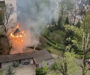 Ktoś podpalił zabytkową drewnianą mającą 208 lat dzwonnicę