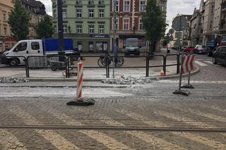 Trwa naprawa torowiska na Wybickiego w Grudziądzu