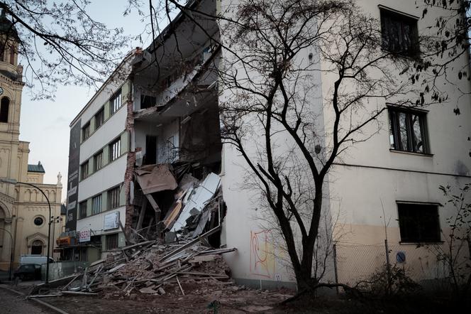 Zawaliła się ściana kamienicy przy Sienkiewicza 47 w Łodzi