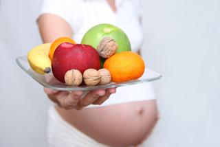 Orzechy w ciąży: dlaczego warto je spożywać?