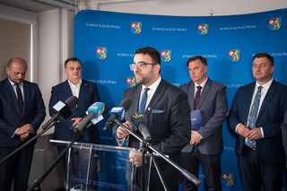 Szansa na większy rozwój turystyki w powiecie rzeszowskim: Aglomeracja Rzeszowska podpisała umowę z Euroregionem Karpackim