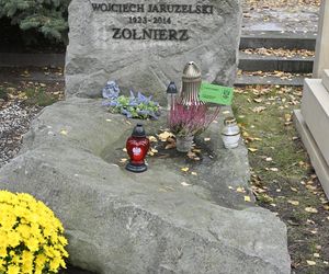 Grób Jaruzelskiego na Powązkach Wojskowych