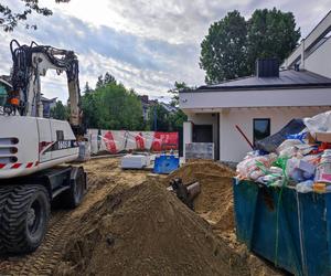 Kończy się budowa budynku dla ratowników do obsługi kąpieliska nad zalewem Muchawka w Siedlcach