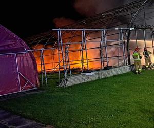 Hangar z samolotami doszczętnie spłonął