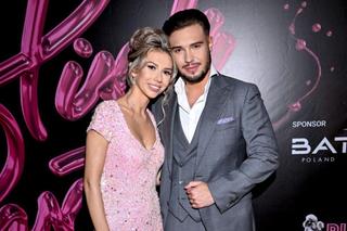 Leon Myszkowski z dziewczyną