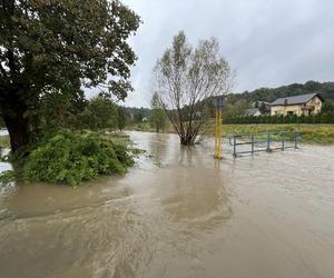 Alarm przeciwpowodziowy w Śląskiem. Sytuacja w kilku miejscowościach coraz gorsza