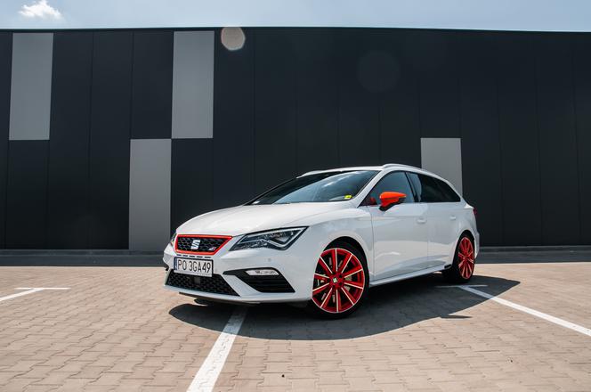 Seat Leon ST Cupra 2.0 TSI 300 KM DSG6 4Drive 