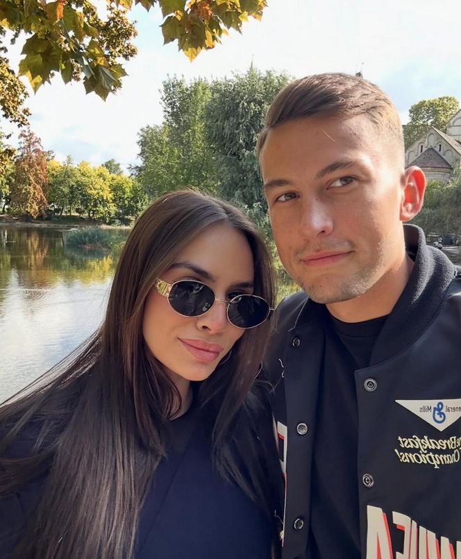 Bartłomiej Wdowik z dziewczyną 