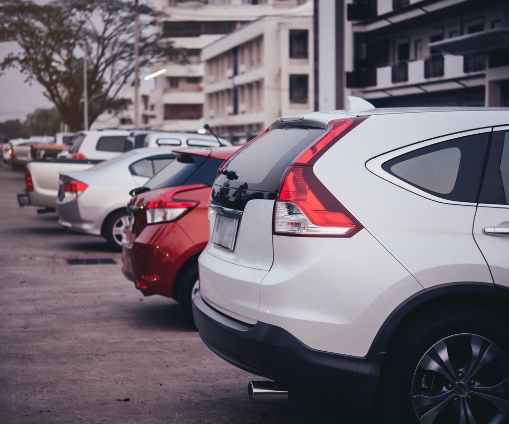 Tragiczna delegacja toruńskiego pracownika! Zmarł na parkingu w Niemczech