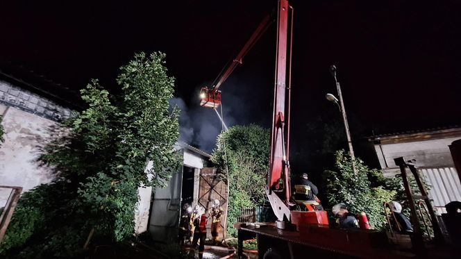 Nocny pożar hali pod Lublinem