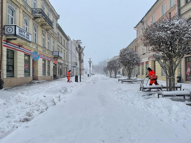 Drogowcy odśnieżają Lublin