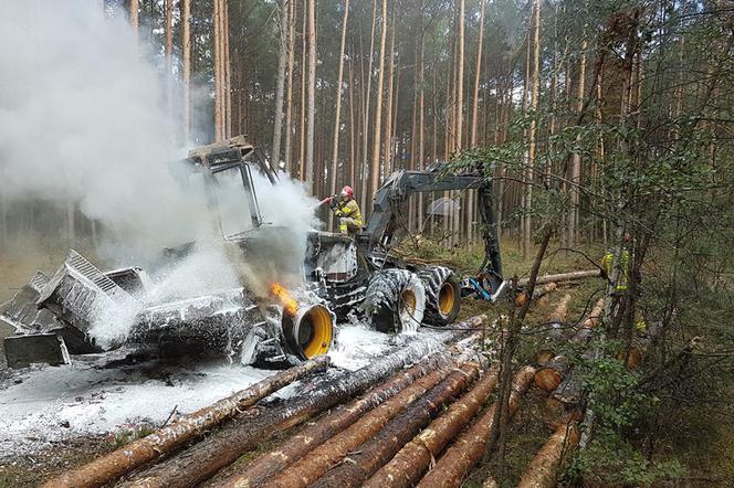 Pożar kombajnu zrębowego
