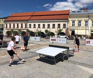 Turniej w teqball na kieleckim Rynku