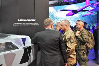 Szef Sztabu Generalnego Gen. Wiesław Kukuła na stoisku Grupy WB podczas MSPO 2024