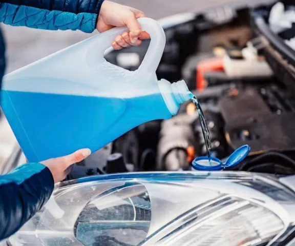 Uważaj jaki płyn do spryskiwaczy kupujesz!