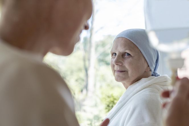 Chorzy na raka płuc żyją coraz dłużej? Polskie dane zaskakują