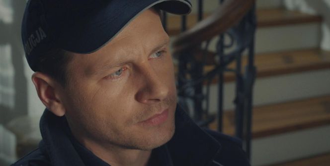 M jak miłość odc. 1876. Adam Karski (Patryk Szwichtenberg)