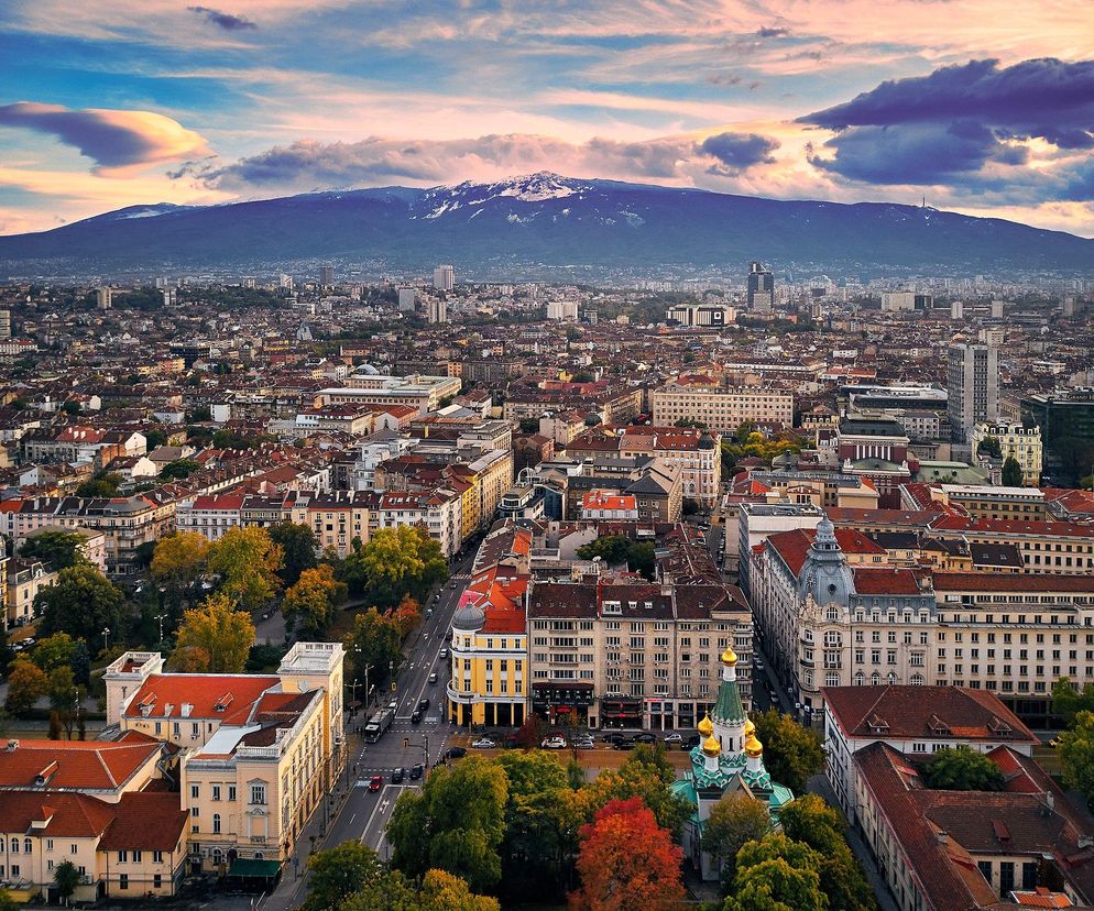 Złote kopuły i majestatyczne góry niecałe dwie godziny od Krakowa. Wystartowały loty na świetny city break