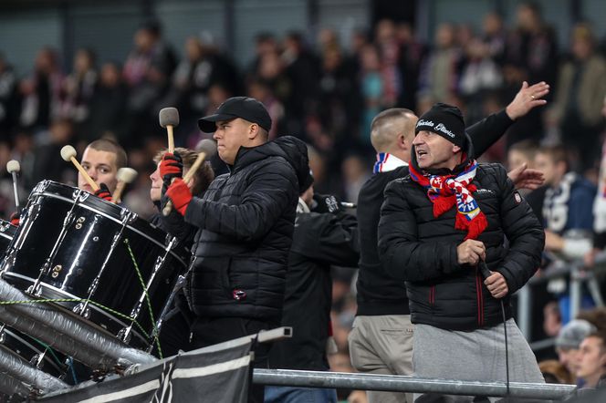 Górnik Zabrze liderem Ekstraklasy. O wyniku zadecydowała samobójcza bramka. Ponad 25 tys. kibiców na trybunach
