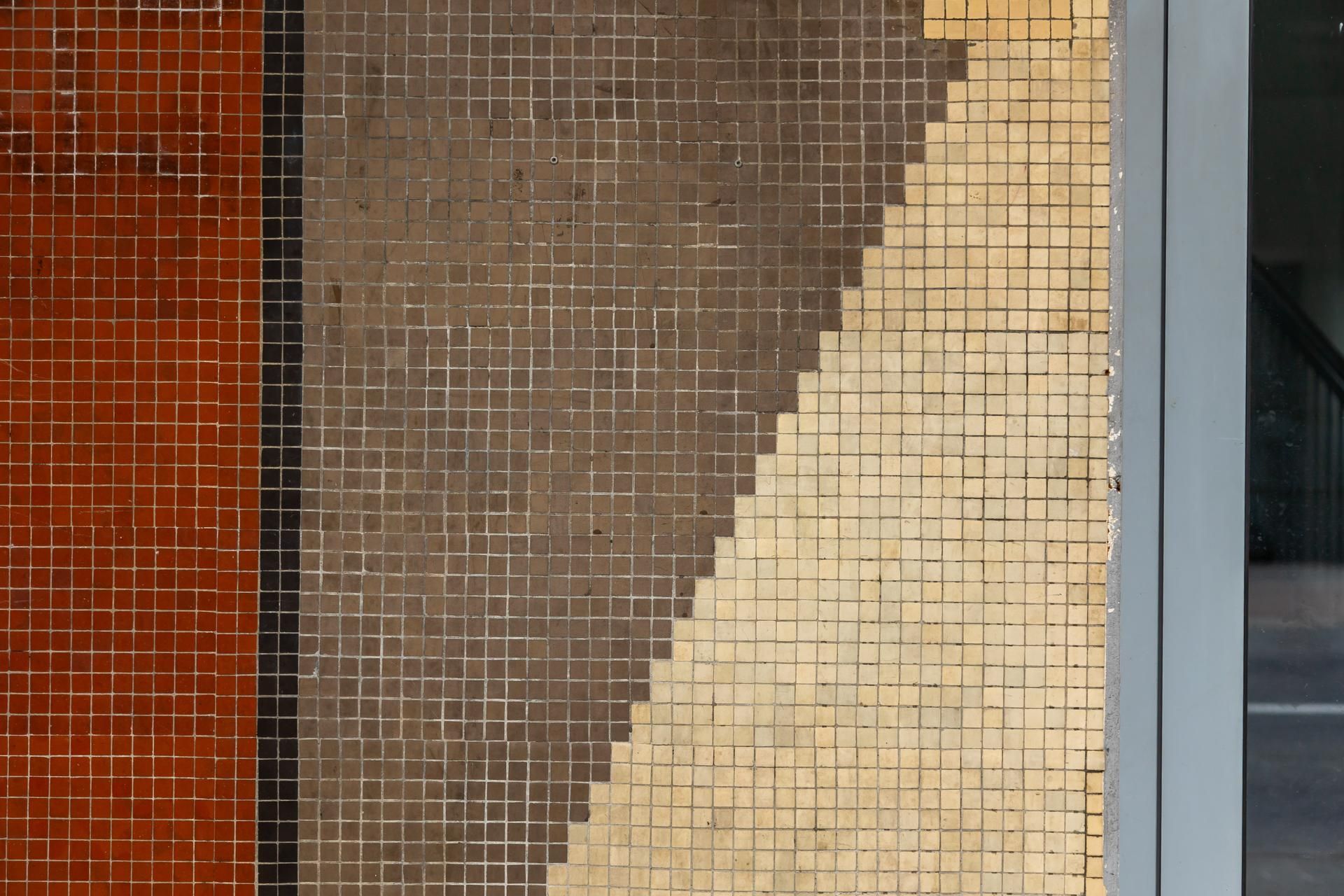 Pierwszy Mister Warszawy. Blok na Kredytowej 8 w Warszawie