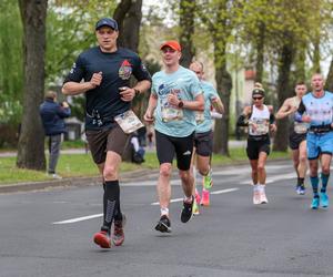 Wings for Life 2023. Tysiące biegaczy na ulicach Poznania