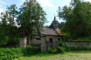 Kościół z cmentarzem na sprzedaż. „Idealnie spełni rolę sali bankietowej”