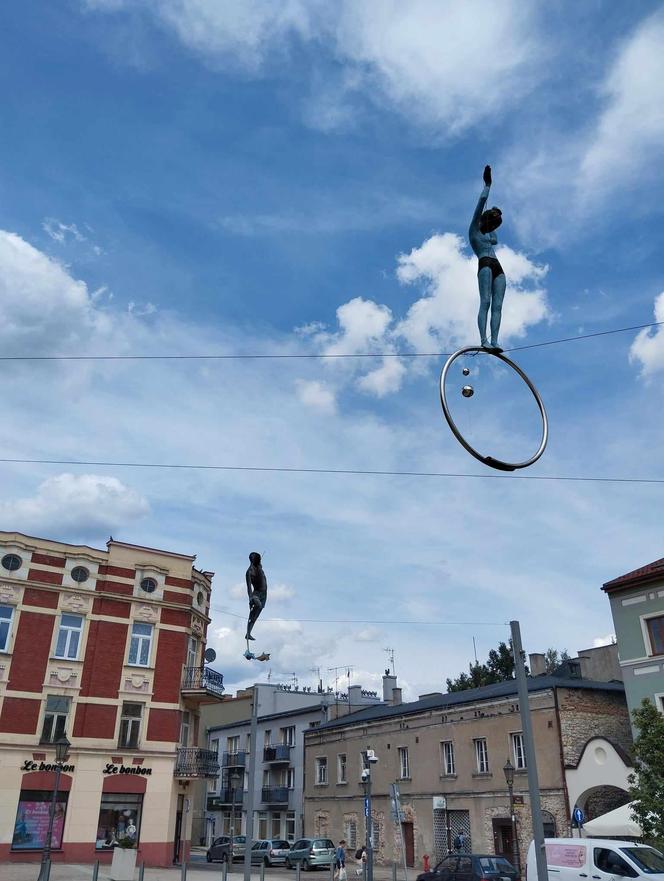 Rzeźby Jerzego Kędziory, Stary Rynek w Częstochowie