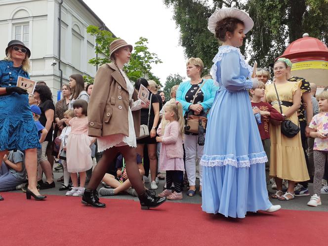 Siedlczanie mogli wsiąść w wehikuł czasu i zobaczyć ulicę Pułaskiego - Piękną sprzed stu lat