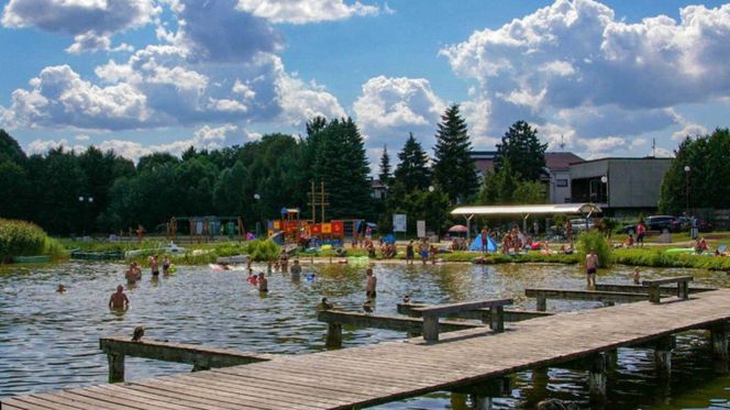plaża miejska w Augustowie nad jeziorem Necko