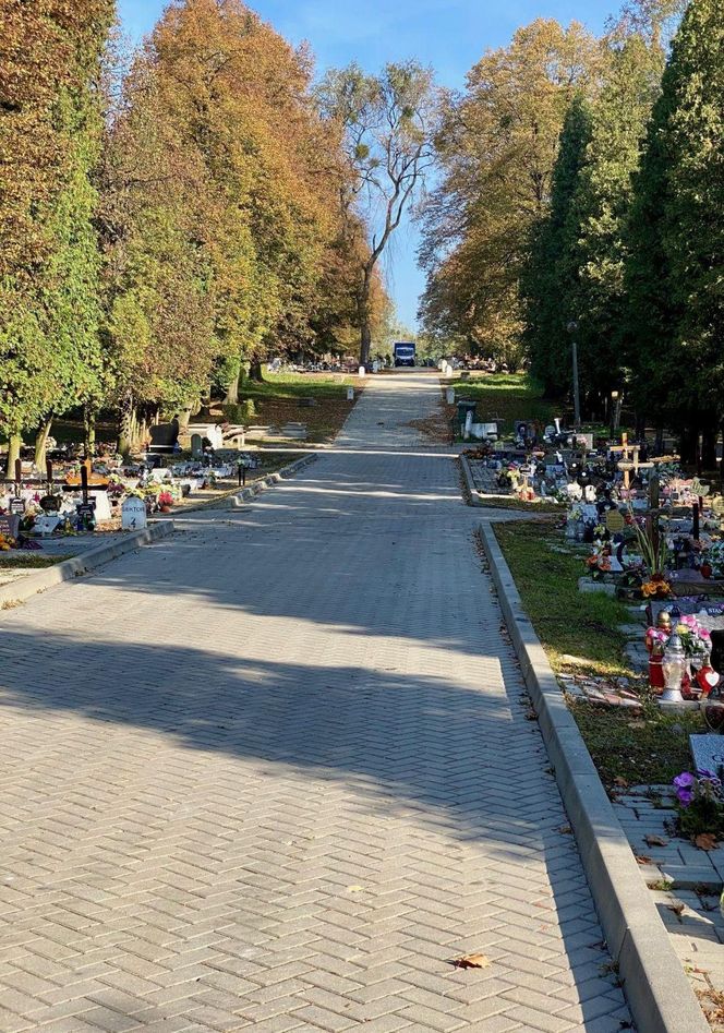 Dobre praktyki na bytomskim cmentarzu komunalnym przed Wszystkimi Świętymi. To czeka na każdego