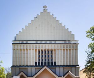 Kościół pw. Matki Bożej Nieustającej Pomocy przy ul. Alfreda Nobla 16 w Warszawie