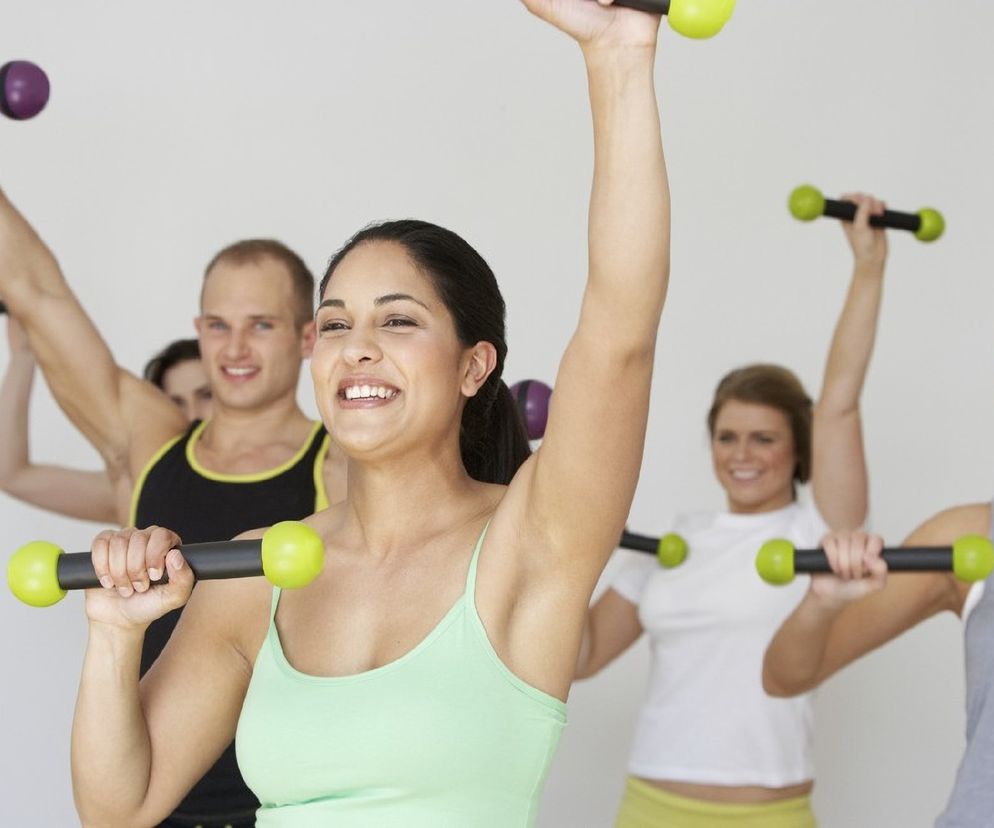 Zumba Toning to taniec nieco wolniejszy od tradycyjnej zumby.