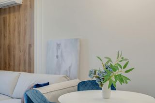 Te kolory we wnętrzach koją nerwy i relaksują. Zastosuj je w swoim mieszkaniu 