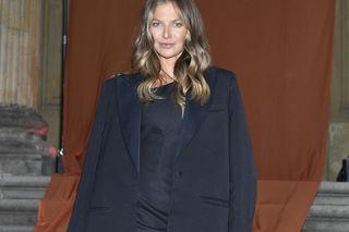 Gwiazdy na zdjęciach z dzieciństwa. Poznajecie te słodkie bobasy?