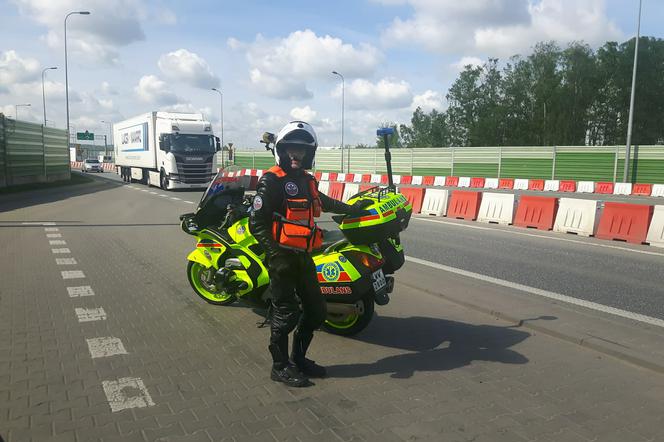 Motoambulans na autostradzie