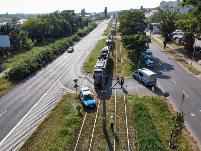 Wypadek radiowozu i tramwaju. Policjanci z Gorzowa w szpitalu