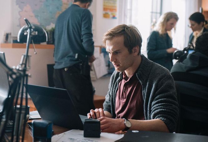 "Profilerka" sezon 2 - odcinek 12 streszczenie. Jarek Rekowski przyznaje się do romansu z żoną szefa